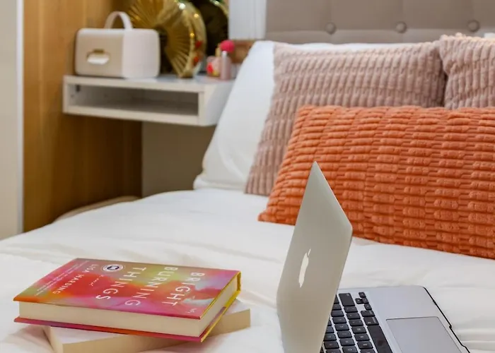 Lotuspod 1br Penthouse At Cebu Park Residences - Free Parking, Near Ayala, It Park, Iec Convention Apartment Mandaue City