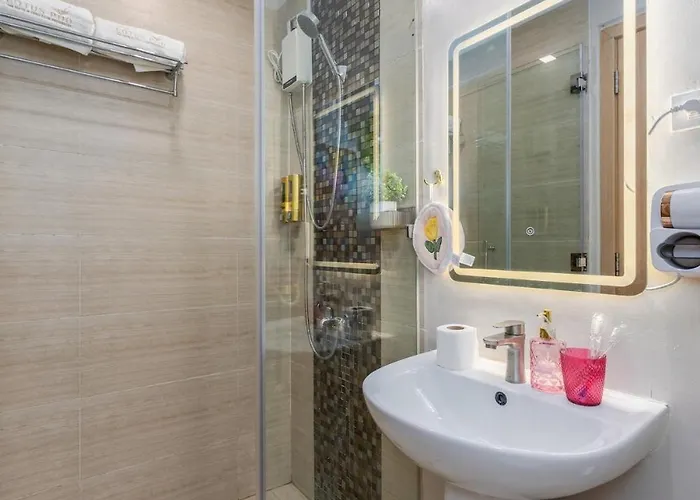Apartment Lotuspod 1br Penthouse At Cebu Park Residences - Free Parking, Near Ayala, It Park, Iec Convention Mandaue City